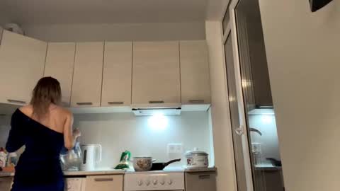 Denni online show from 09/26/25, 04:44