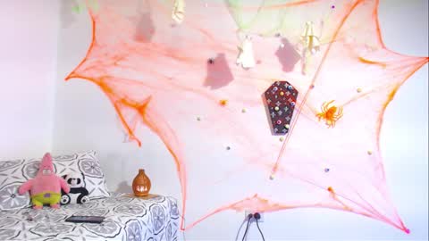 Snapshot of densellwalker chatting on 10/29/25, 05:53 densellwalker online show from 10/29/25, 05:53