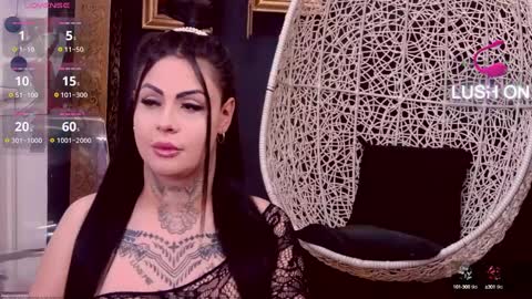 Snapshot of denychantall chatting on 02/25/25, 12:34 denychantall online show from 02/25/25, 12:34