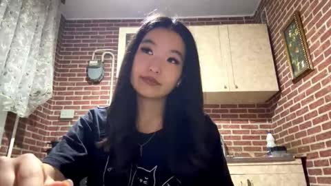 Emma online show from 11/08/25, 12:16