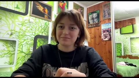 Snapshot of denysecough chatting on 05/21/26, 05:31 Lira online show from 05/21/26, 05:31