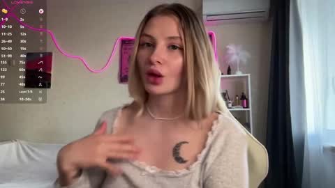 Vi  Victoria online show from 04/23/26, 02:19