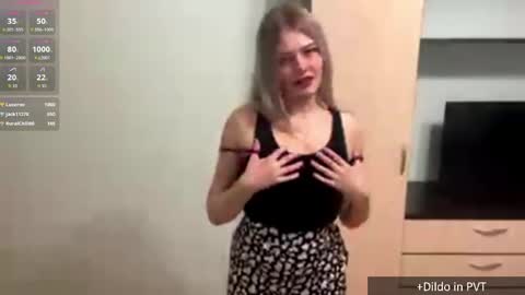 Snapshot of deonnahobb chatting on 02/28/26, 03:57 Luna online show from 02/28/26, 03:57