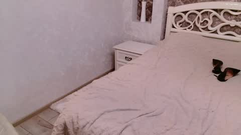 Zaklin online show from 04/21/26, 04:12