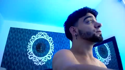 Snapshot of dereck_jhonsonn chatting on 11/12/25, 08:52 Dereck online show from 11/12/25, 08:52