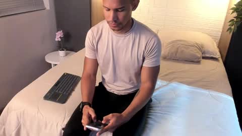 Dereck Myers online show from 12/16/24, 02:15