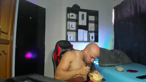 dereckgreen online show from 12/17/24, 07:04