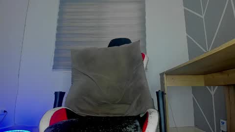 dereckhardd online show from 04/07/26, 10:31