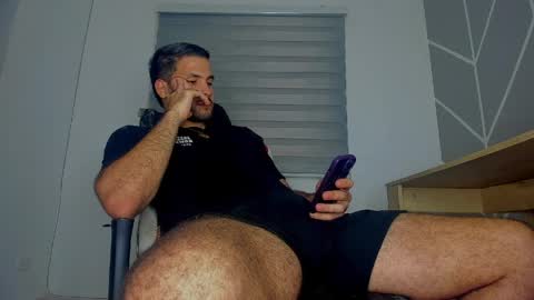 dereckhardd online show from 04/11/26, 07:45