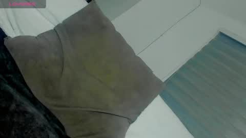 dereckhardd online show from 05/15/26, 11:01