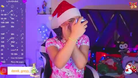 Snapshot of derek_greyy_ chatting on 12/05/25, 08:27 derek grey online show from 12/05/25, 08:27