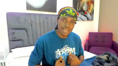Snapshot of derek_raser chatting on 07/07/26, 07:29 Terry Zyzz online show from 07/07/26, 07:29