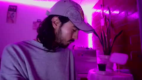 Snapshot of derek_smoke chatting on 07/21/26, 04:04 Derek smit online show from 07/21/26, 04:04