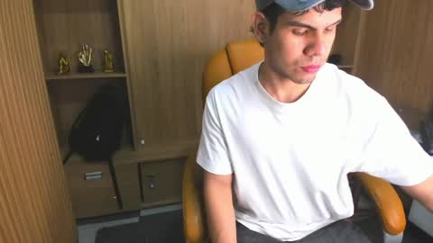 derek_voss online show from 04/21/26, 11:49