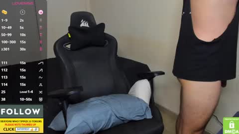 Derekcb online show from 04/17/26, 12:52