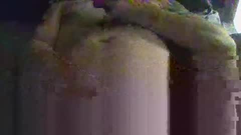 Snapshot of derekf73 chatting on 12/31/24, 06:27 Derek777 online show from 12/31/24, 06:27