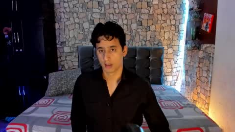 DEREKK   online show from 01/22/25, 03:09