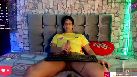 DEREKK   online show from 01/28/25, 02:21