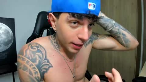 derekmuller11 online show from 04/23/26, 12:56