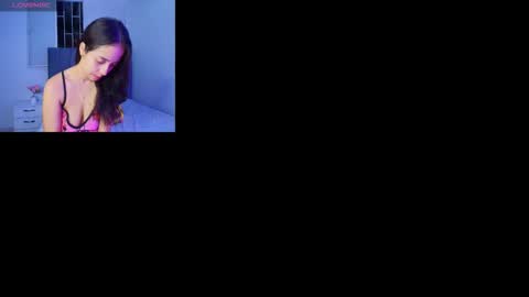 Snapshot of derly_cuervo703031 chatting on 12/17/25, 07:20 derly_cuervo703031 online show from 12/17/25, 07:20