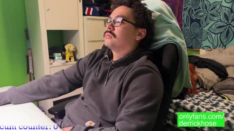 Snapshot of derrick_hose chatting on 02/25/25, 04:14 Derrick Hose online show from 02/25/25, 04:14