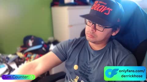 Snapshot of derrick_hose chatting on 01/18/26, 04:11 Derrick Hose online show from 01/18/26, 04:11