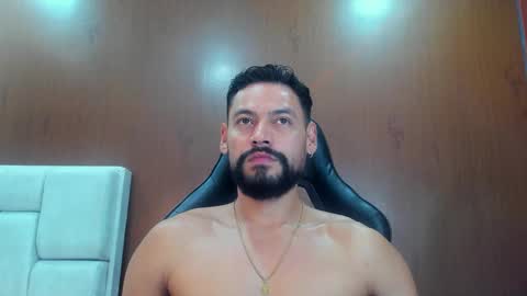 DerryBigger CM online show from 09/24/25, 03:04