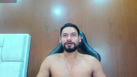 DerryBigger CM online show from 10/17/25, 10:23