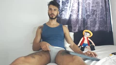 Snapshot of derrymaster chatting on 12/28/24, 01:06 JhimyMaster online show from 12/28/24, 01:06