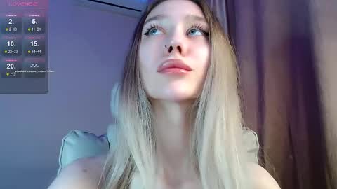 Snapshot of des_ch chatting on 05/16/26, 05:12 Ari online show from 05/16/26, 05:12
