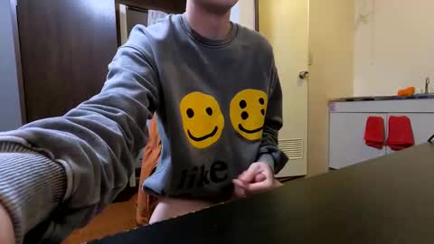 Snapshot of desajp chatting on 12/12/24, 12:33 desajp online show from 12/12/24, 12:33