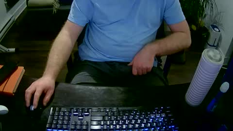 desdisdes online show from 04/23/26, 12:34