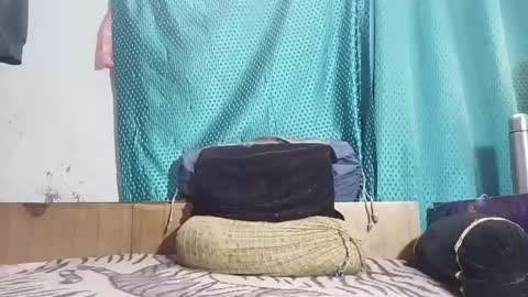 desi_boy799417 online show from 02/12/25, 05:26