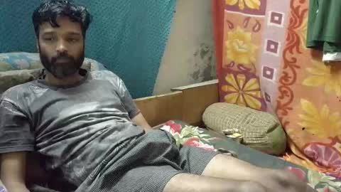 desi_boy799417 online show from 11/11/25, 06:46