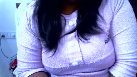 Snapshot of desi_punjabn chatting on 01/04/25, 03:07 simran online show from 01/04/25, 03:07