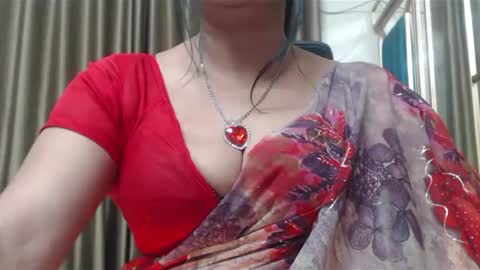 Maisa online show from 01/24/25, 03:34