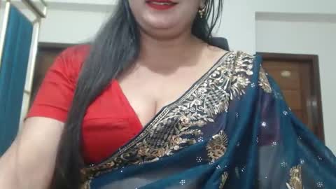 Snapshot of desimaisa130 chatting on 05/05/26, 04:26 Maisa online show from 05/05/26, 04:26