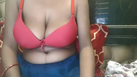 Snapshot of desiprincess35 chatting on 08/03/26, 05:38 desiprincess35 online show from 08/03/26, 05:38