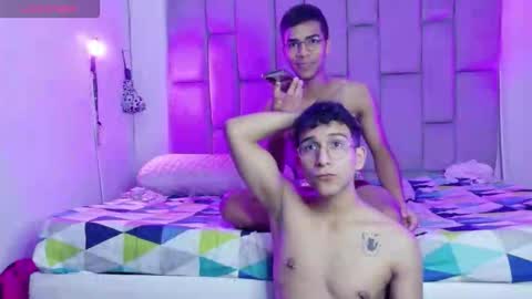 desire4duo online show from 03/25/26, 10:32