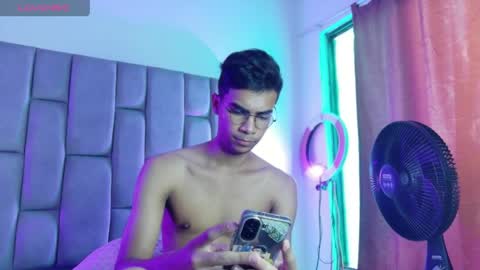 desire4duo online show from 04/23/26, 12:29