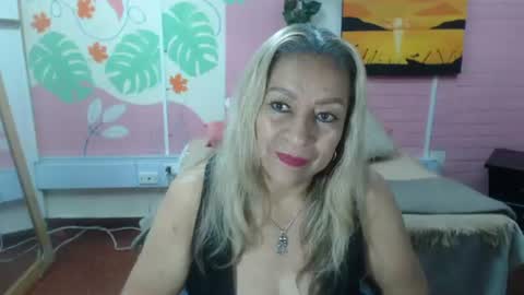 VALERIA online show from 06/19/26, 03:49
