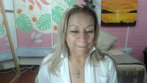 VALERIA online show from 07/01/26, 08:41