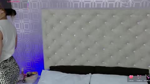 Snapshot of desire_sara chatting on 09/21/25, 12:18 Sara Desire online show from 09/21/25, 12:18