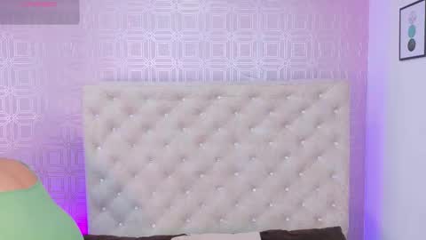 Snapshot of desire_sara chatting on 10/02/25, 11:50 Sara Desire online show from 10/02/25, 11:50