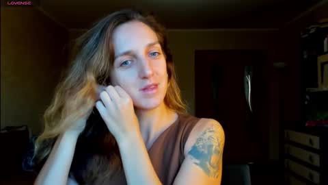 Snapshot of desired_zoya chatting on 09/17/25, 10:17 desired zoya online show from 09/17/25, 10:17