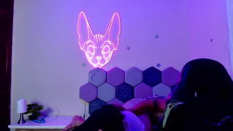 TORI AND MR. BEAR online show from 01/06/25, 12:37