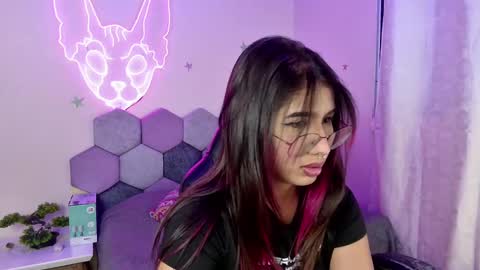 TORI AND MR. BEAR online show from 01/12/25, 06:16