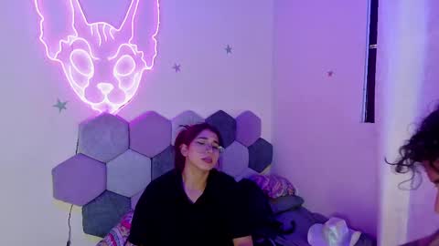 TORI AND MR. BEAR online show from 02/15/25, 06:23