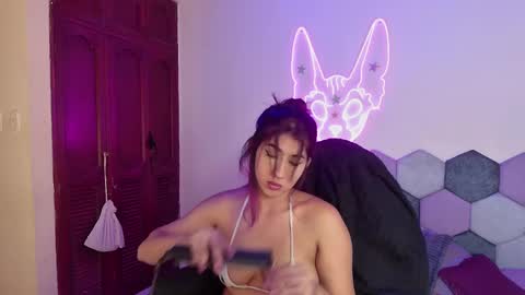 TORI AND MR. BEAR online show from 02/27/25, 07:15