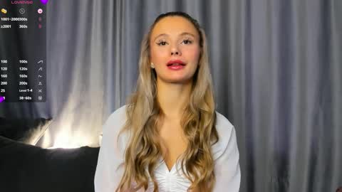 Snapshot of desireeclipse chatting on 11/05/25, 06:13 Willow online show from 11/05/25, 06:13